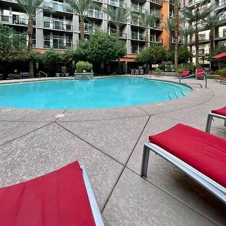 Loft Living Downtown At Its Best! Very Spacious Phoenix Exterior foto